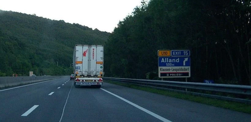 Die A21 zwischen Alland und Klausen-Leopoldsdorf.
