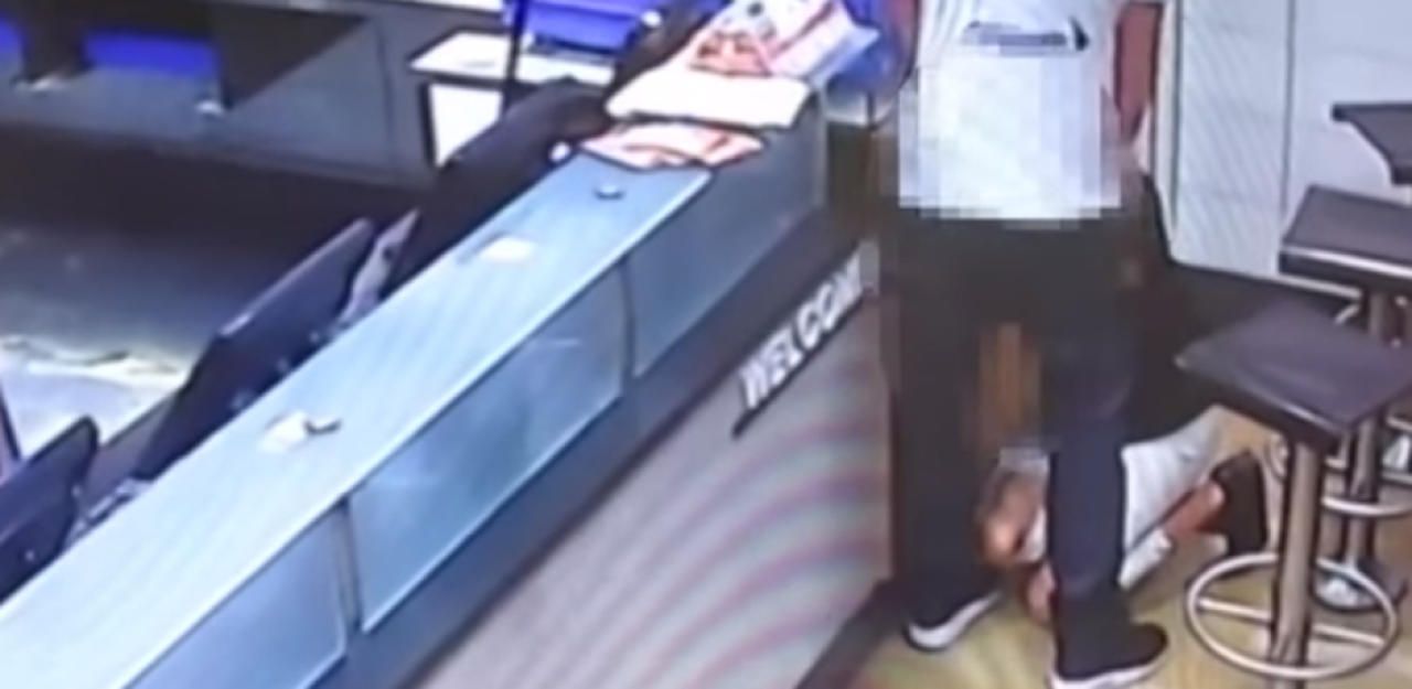 Heute.at - Jetzt droht Haft für Sex in der Pizza-Warteschlange