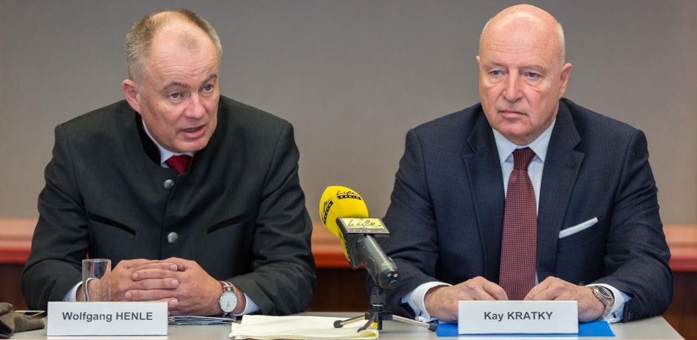 Co-Geschäftsführer der Tyrolean Technik Wolfgang Henle und AUA-CEO Kay Kratky.