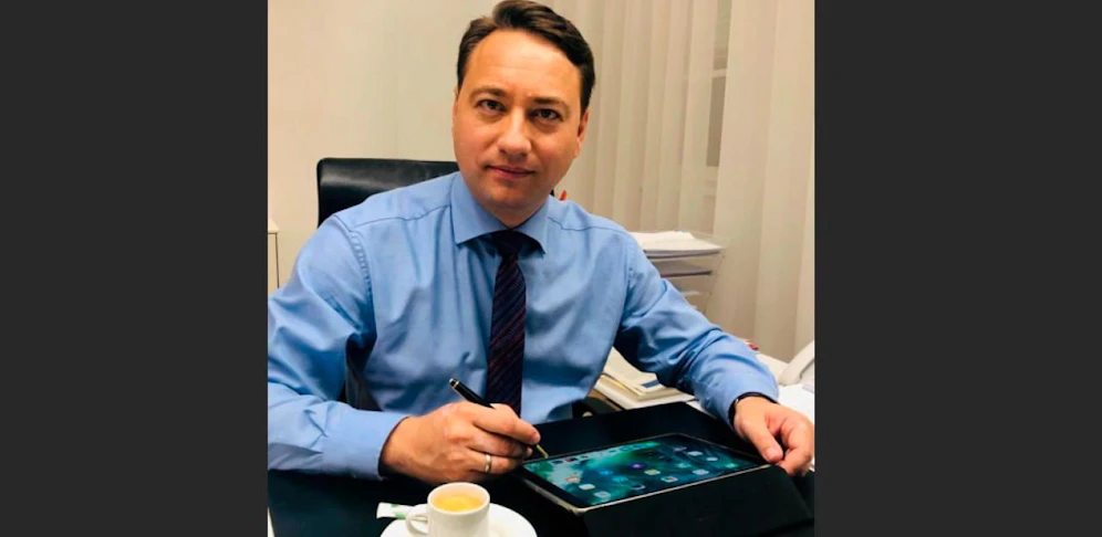 LH-Stv. Manfred Haimbuchner bedankte sich mit diesem Foto auf Facebook. Wer findet den Fehler?