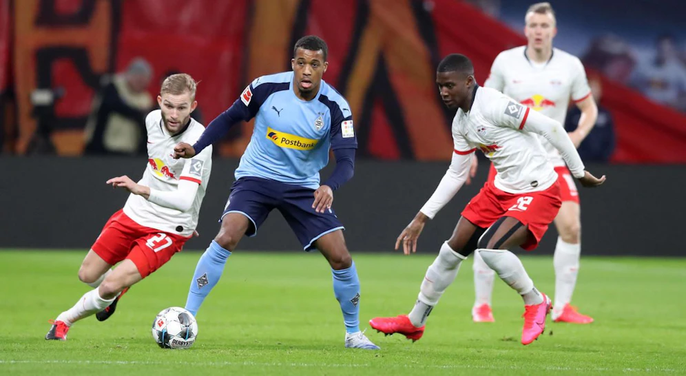 Timo Werner gegen Stefan Lainer