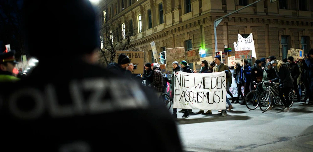 Demonstration der Offensive gegen Rechts gegen den Akademikerball.