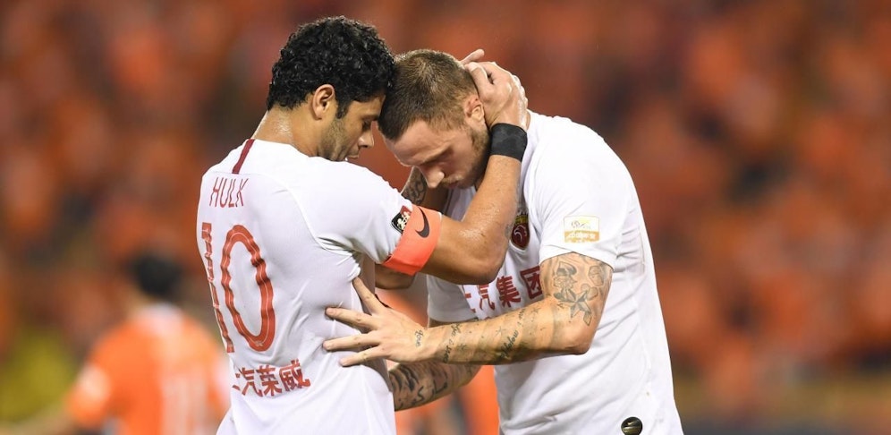 Marko Arnautovic (r.) und sein Shanghai-Kollege Hulk. 