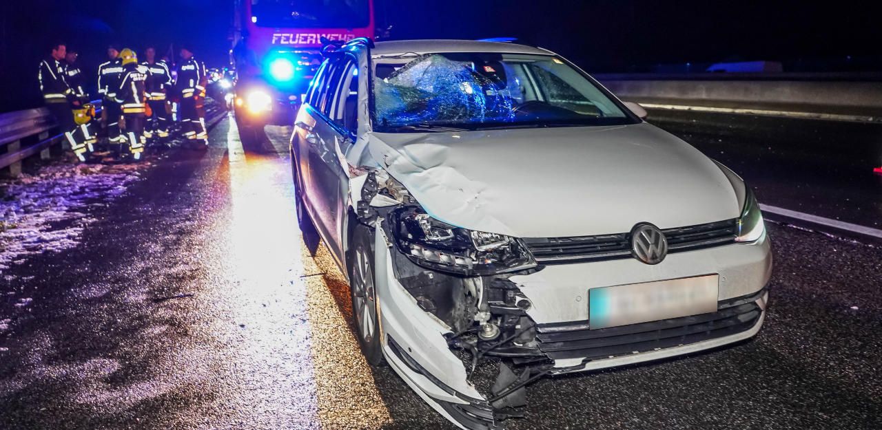 Heute.at - Tod auf A1: Aussagen der Mitfahrer geben Rätsel auf