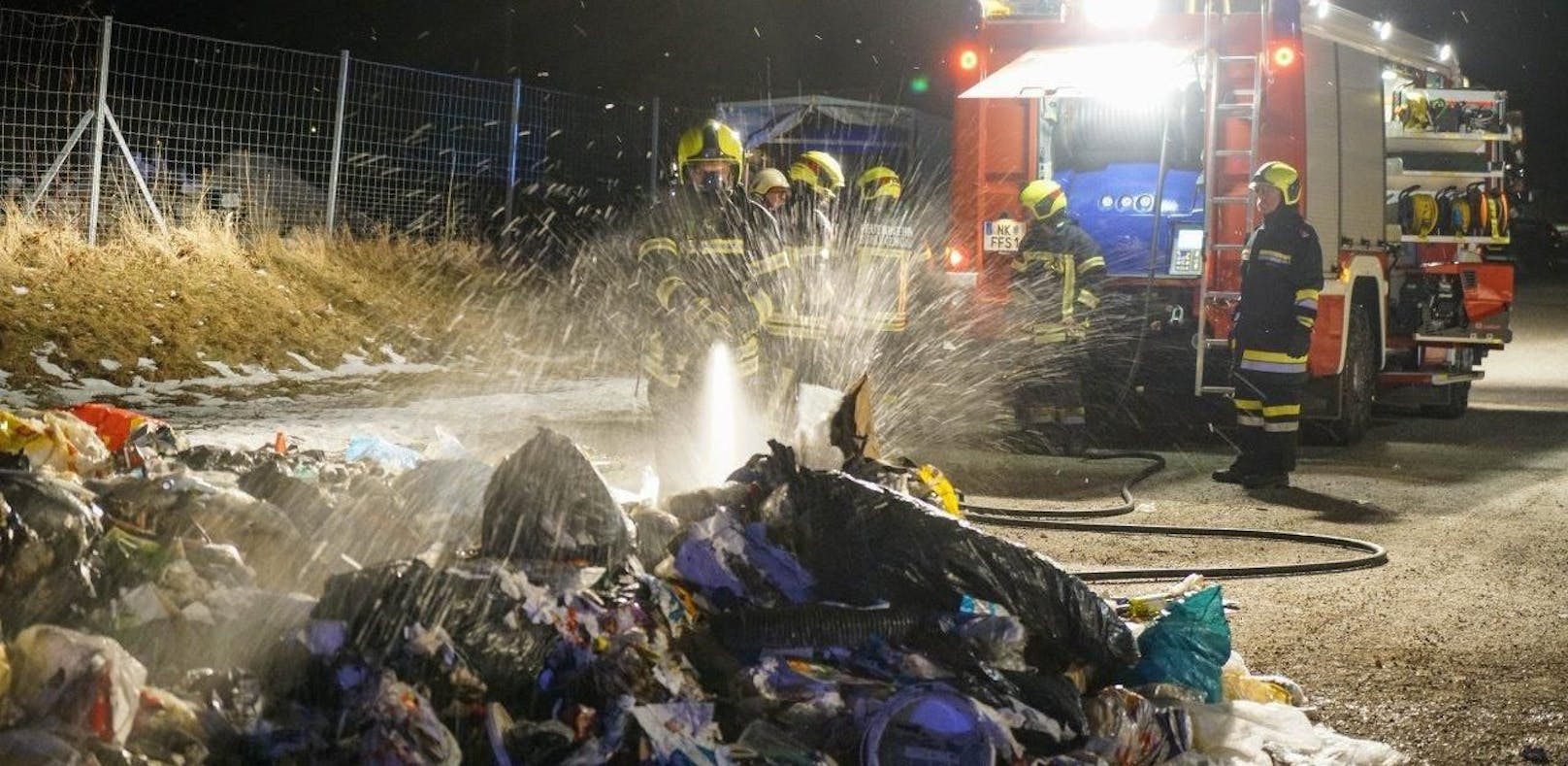 Restmüll fing in Müllabfuhr-Auto Feuer