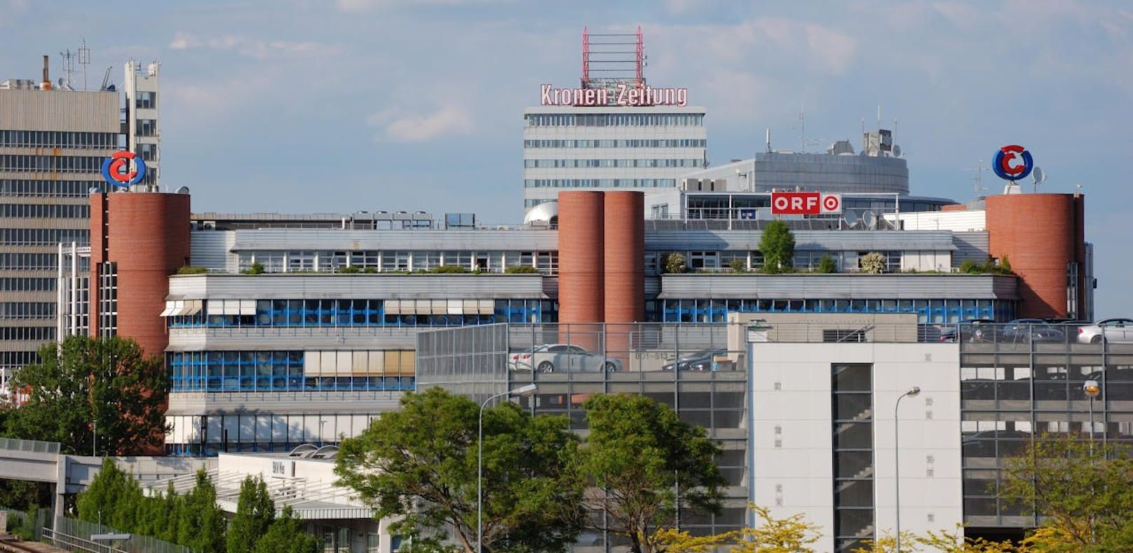 Das ORF-Haus in Wien-Heiligenstadt leert sich, bis zu 100 Mitarbeiter sollen morgen nach Wien-Hietzing umziehen. 