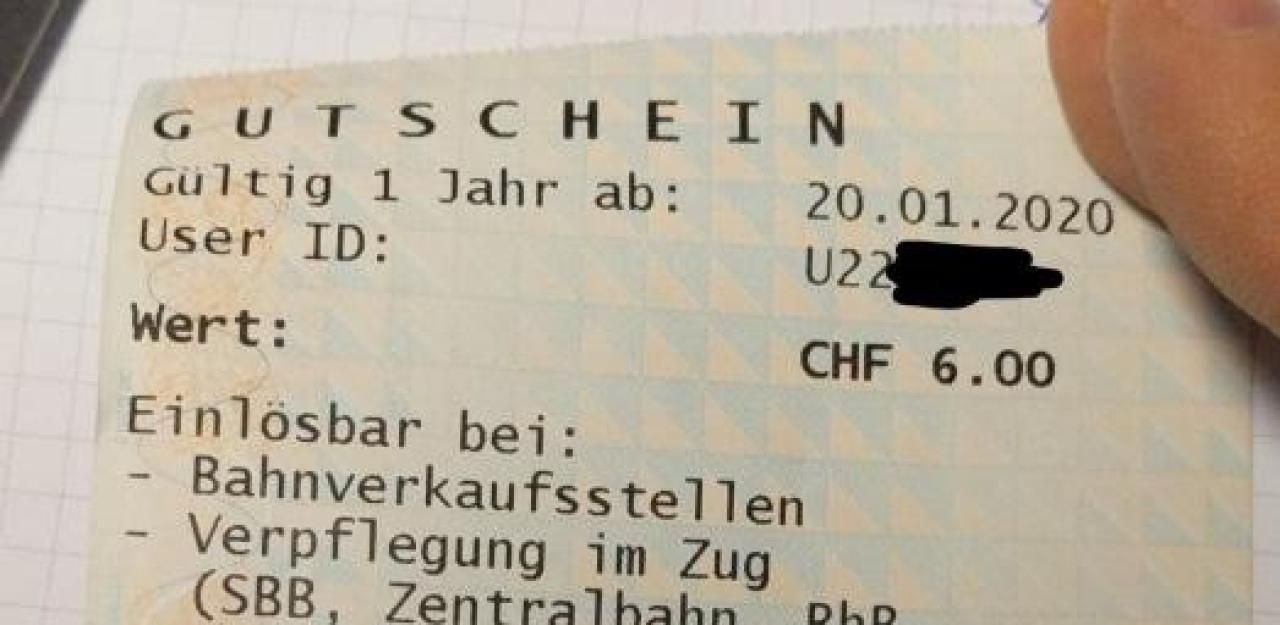Heute.at - Zugbegleiterin belohnt Fahrgast für nettes Hallo
