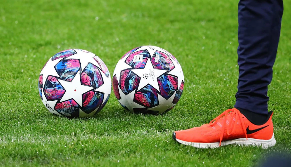 Fußball (Symbolbild).