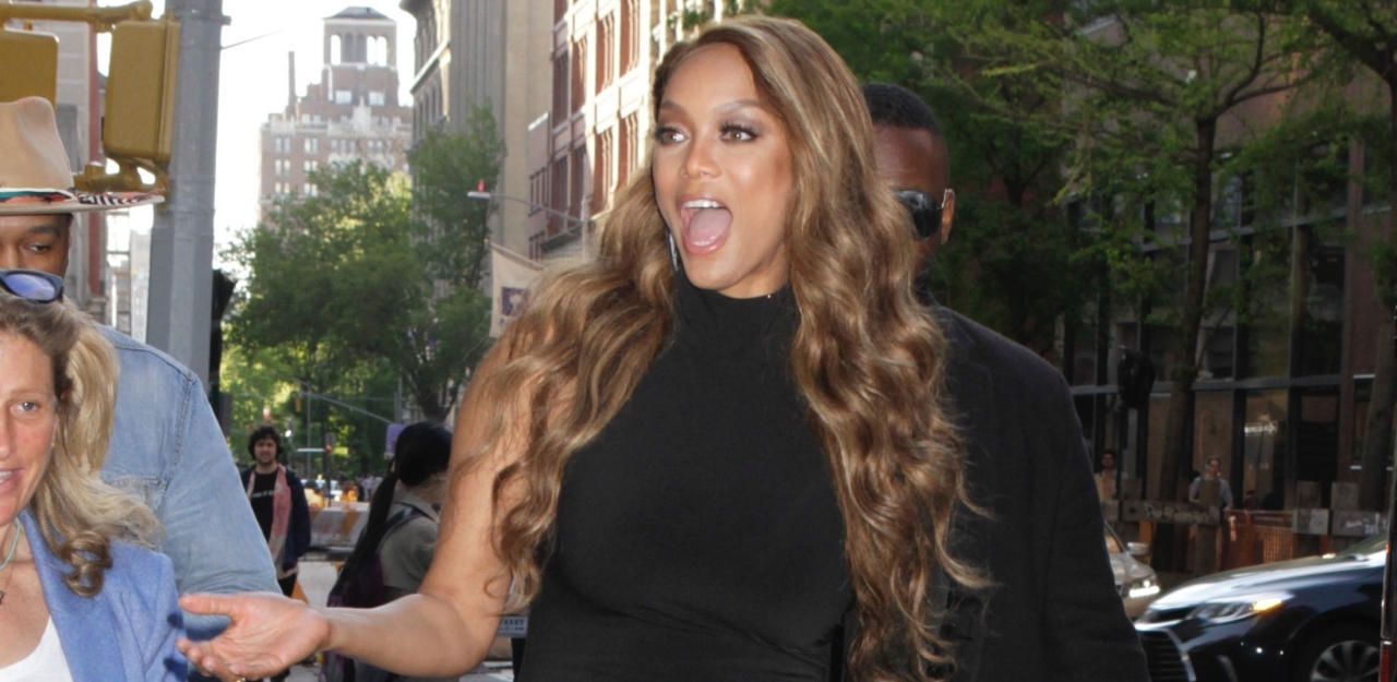 Heute.at - Tyra Banks (45) ist erneut  im Bademoden-Olymp