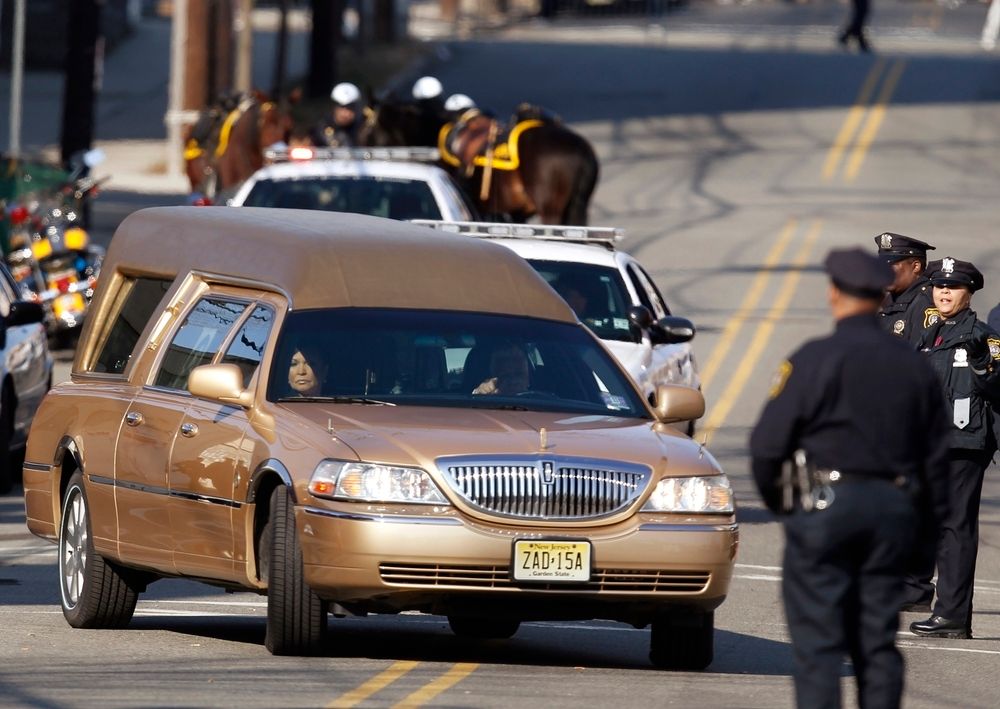 Heute.at - Bewegender Abschied von Whitney Houston