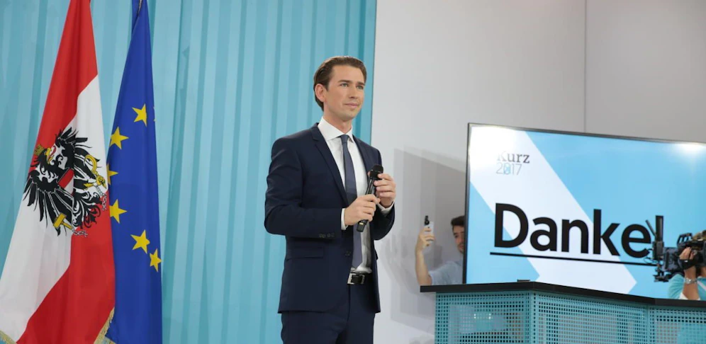 Sebastian Kurz spricht zu seinen Unterstützern nach seinem Wahlsieg.