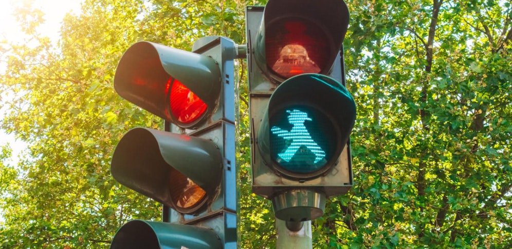 Eine Schülerin (14) wurde angefahren und zurückgelassen. 