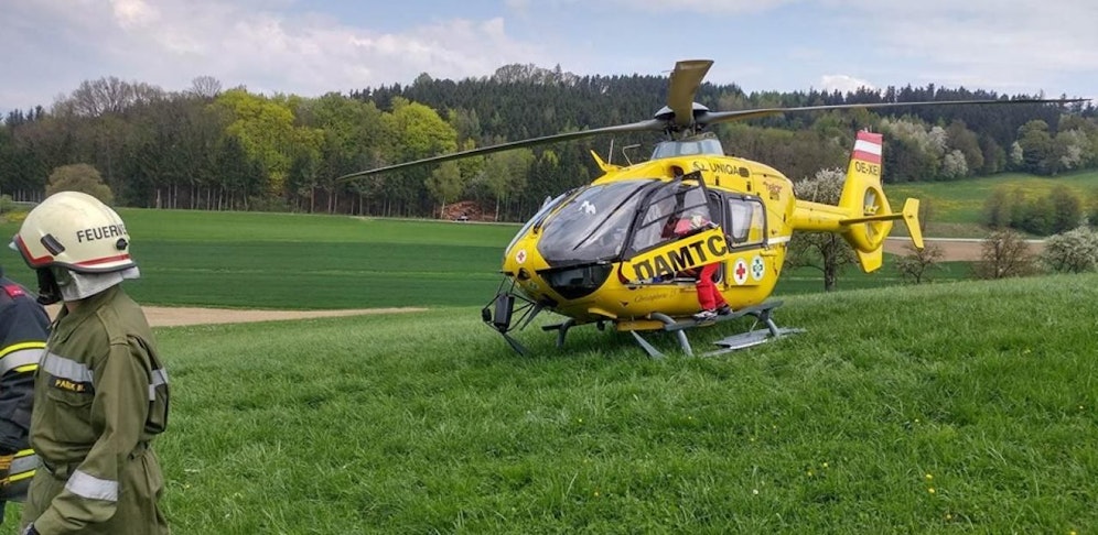 Mit dem Notarzthubschrauber "Christophorus 15" wurde der Verletzte ins Krankenhaus gebracht. 