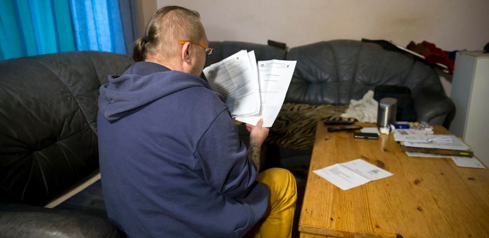 Martin M. (52) ist über die PVA verärgert.