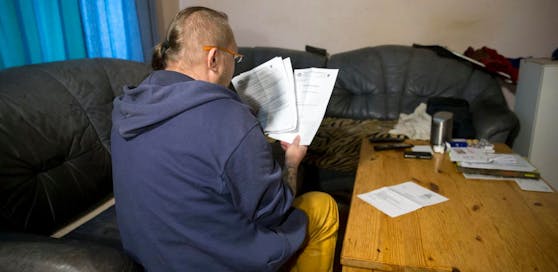Martin M. (52) ist über die PVA verärgert.