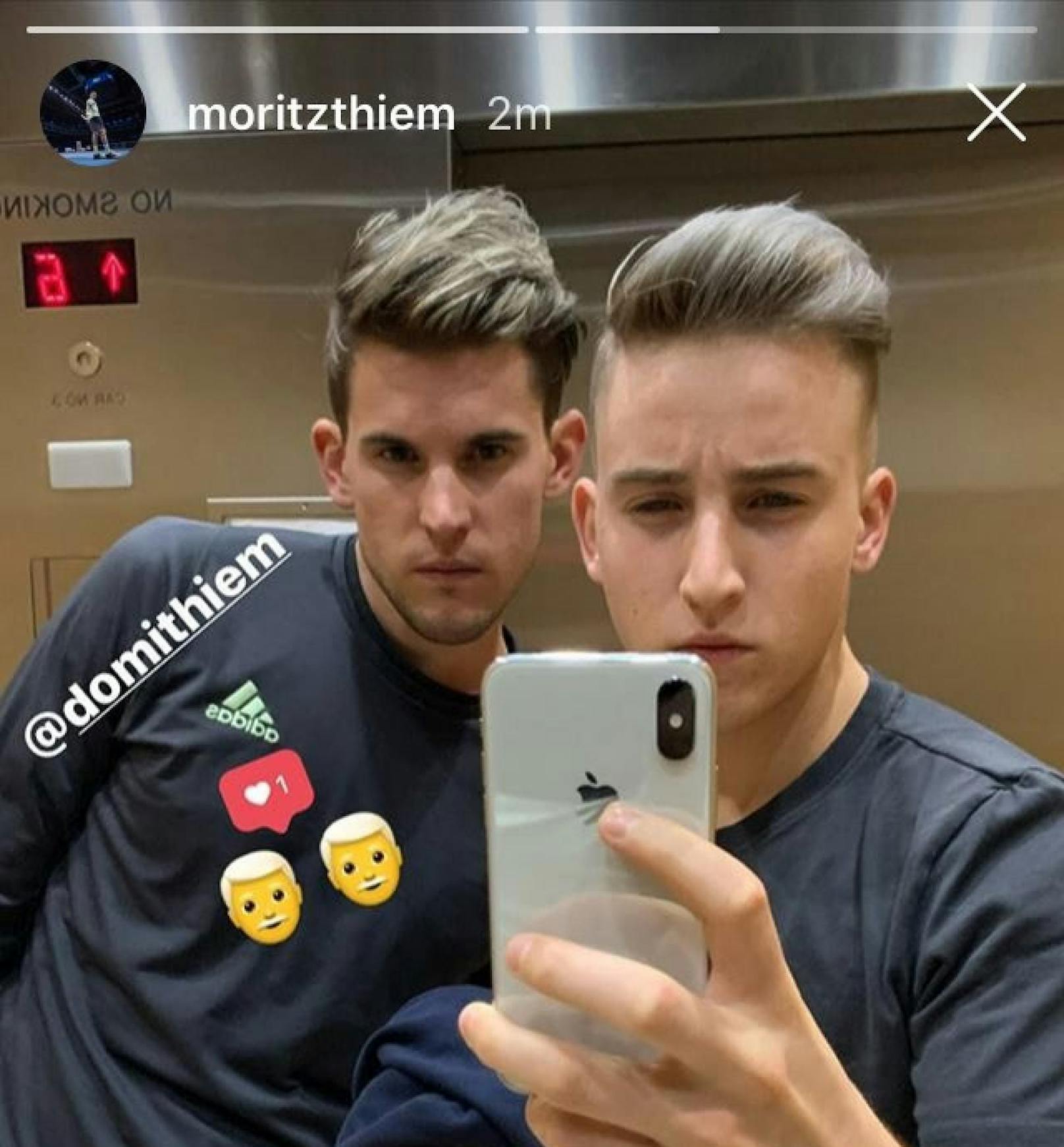 Tennis-Ass Dominic Thiem mit Bruder Moritz  beide mit blonden Strähnen. 