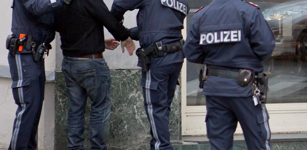 Symbolfoto einer Festnahme.