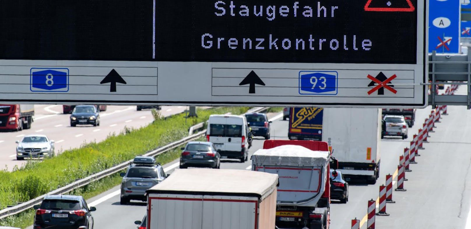 Grenzkontrollen zwischen Deutschland bzw. Bayern und Österreich sorgen für Unmut bei Autofahren und Autoclubs. 