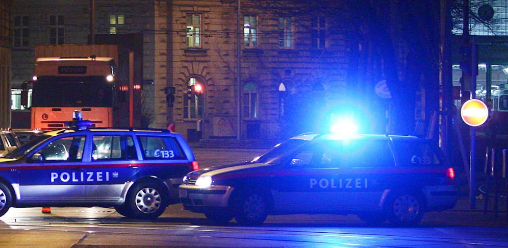 Das Opfer musste operiert werden. (Symbolbild)