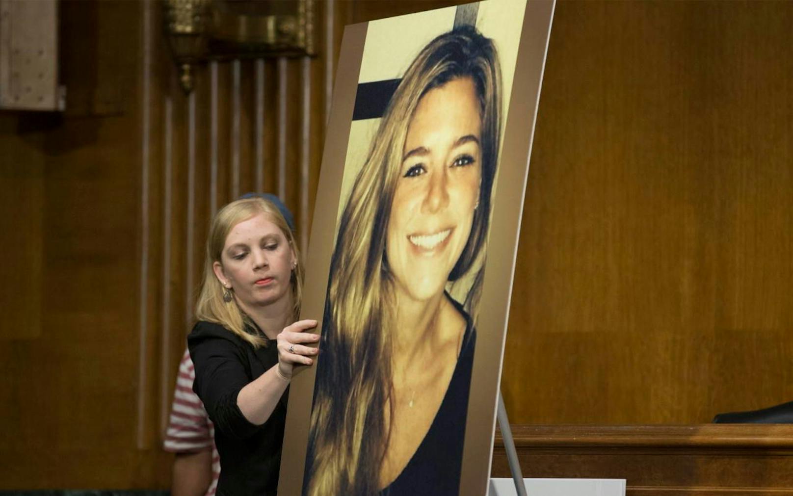 Dieser Fall bewegte die USA: Ein Bild der getöteten Kathryn Steinle (32) wurde auch bei Verhandlungen über illegale Einwanderung in Washington ausgestellt. Ihr vermeintlicher Mörder wurde jetzt aber freigesprochen. 
