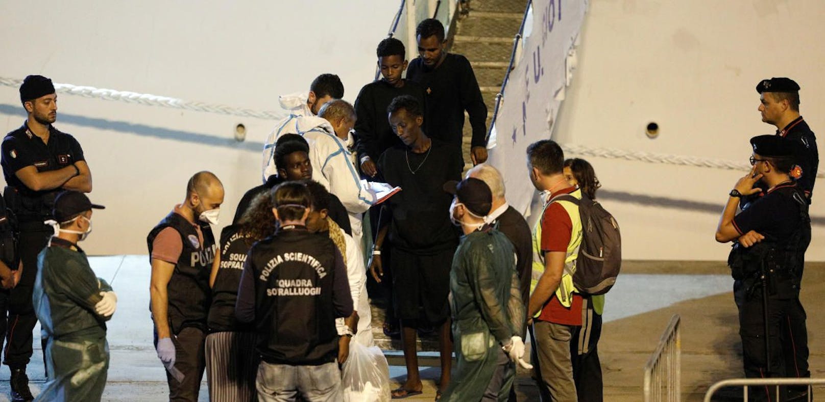 Tuberkulose-Alarm! Flüchtlingsschiff evakuiert