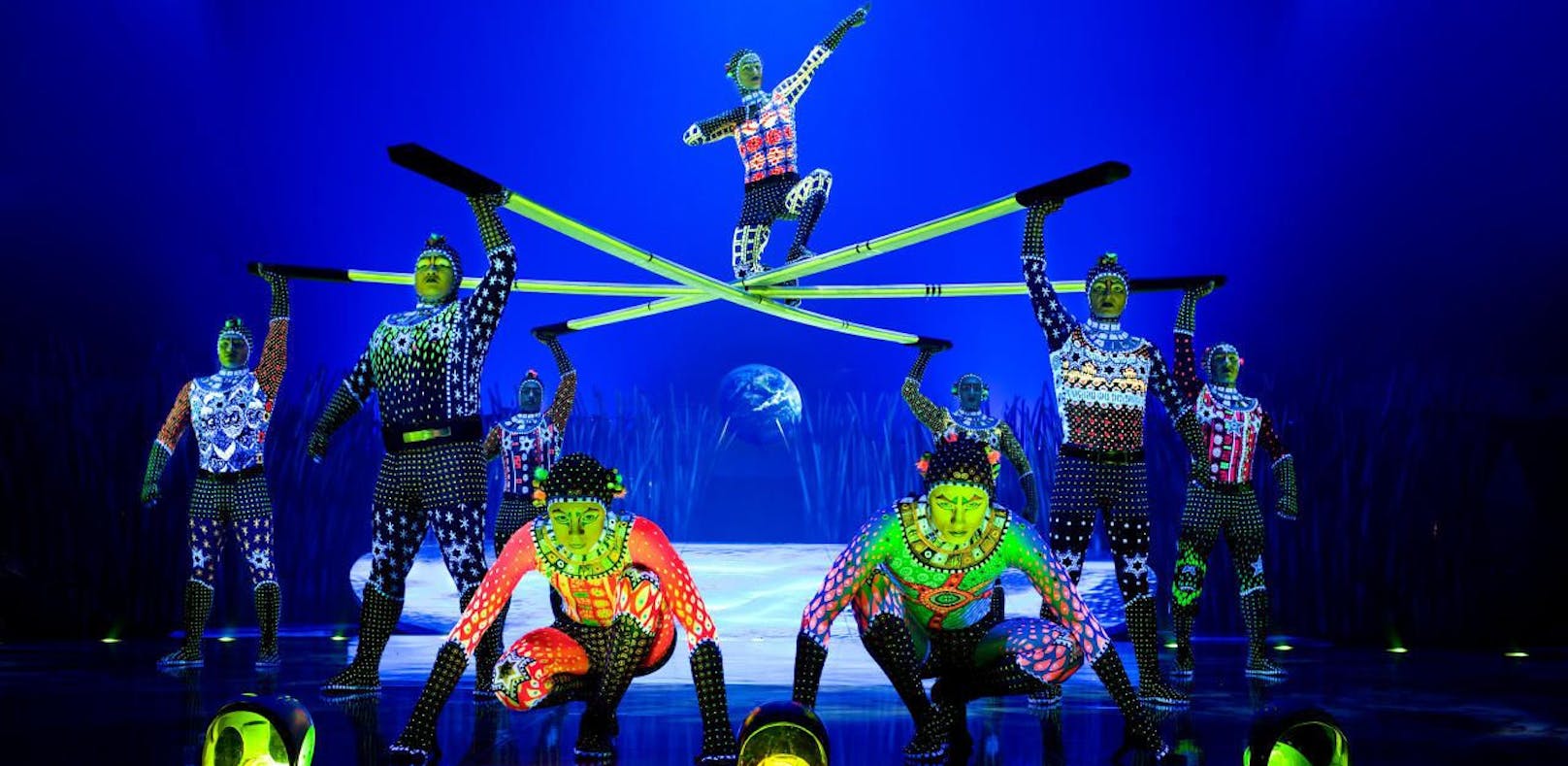 Backstage-Action beim "Cirque du Soleil" in Paris