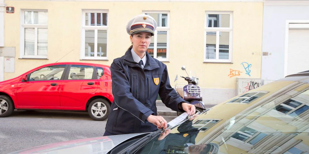 Petition will Parkpickerl in Außenbezirken bis 19 Uhr - Vimarsana News