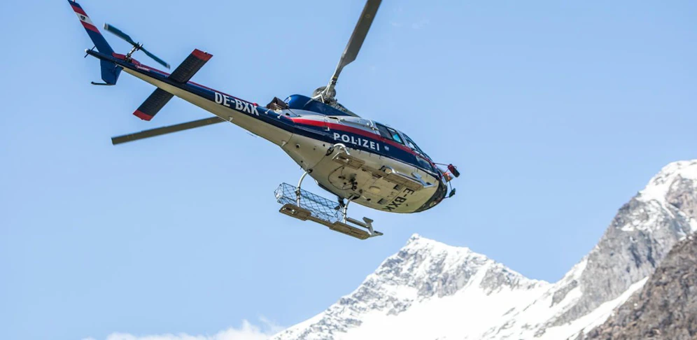 Ein Polizeihubschrauber stand ebenfalls im Einsatz.