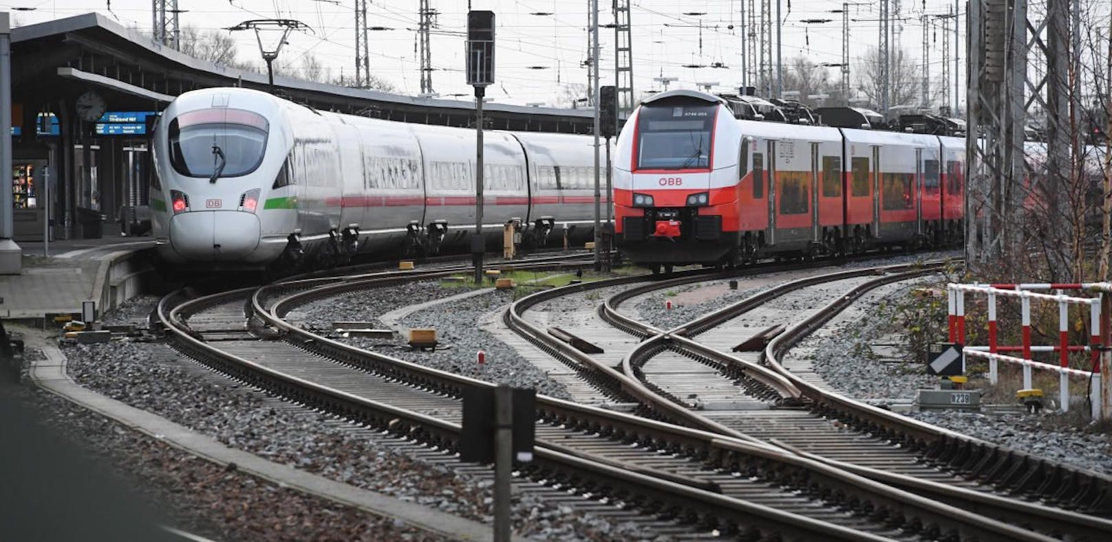 In Linz musste ein ÖBB-Zug evakuiert werden. (Symbolfoto)