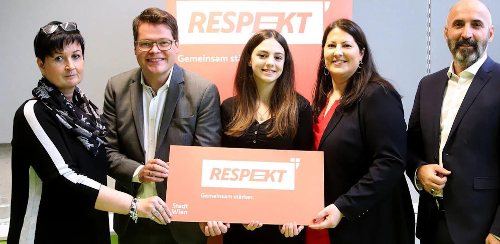 Präsentierten das neue Programm (v.l.): Direktorin Vogel-Waldhütter, Stadtrat Czernohorszky, Schulsprecherin Michelle Barabas, Stadträtin Gaál und Experte Güngör.