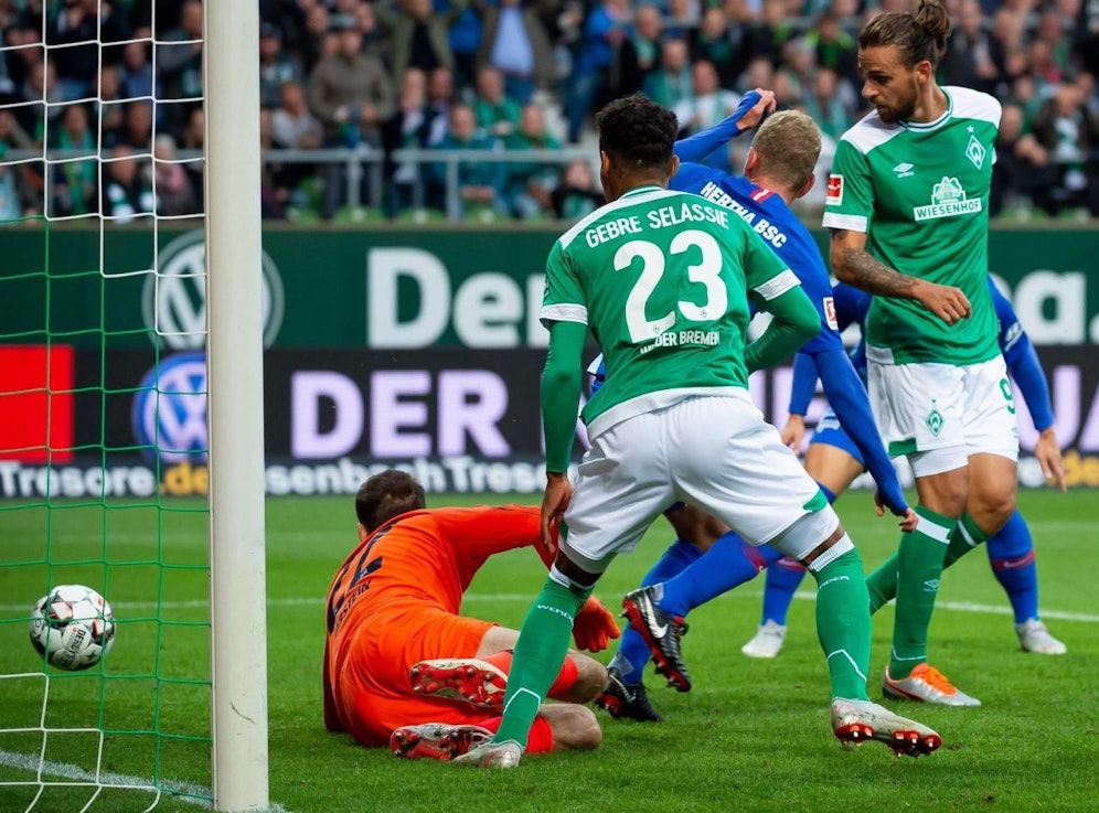 Martin Harnik trifft für Bremen mit der Ferse