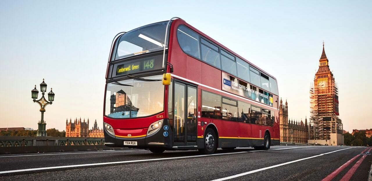 Heute.at - Londons Busse fahren jetzt mit Kaffeesatz