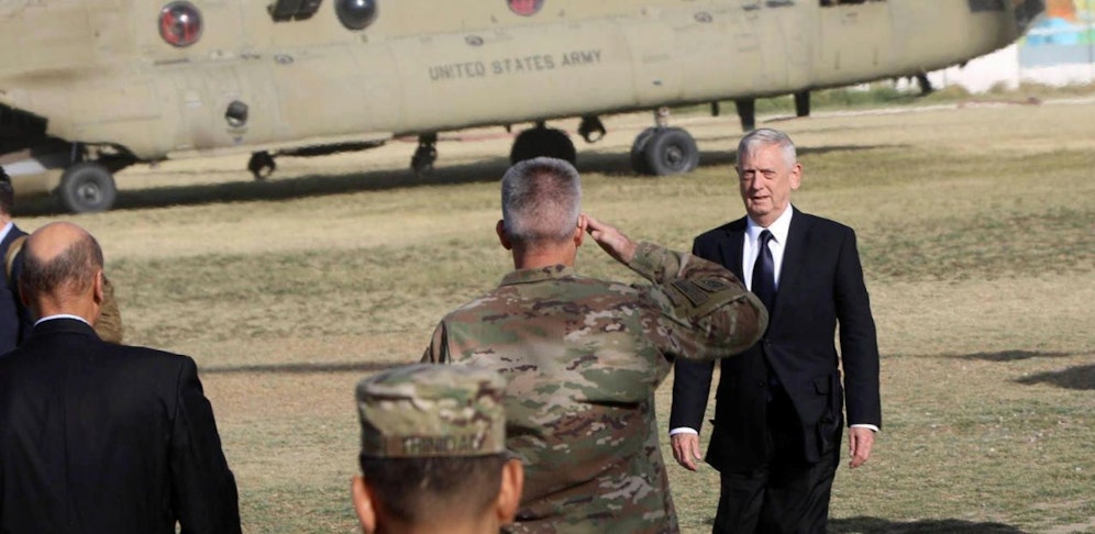 US-Verteidigungsminister James Mattis bei seiner Ankunft in Kabul.