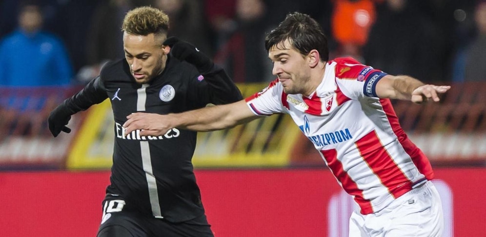 Filip Stojkovic im Zeikampf mit Neymar
