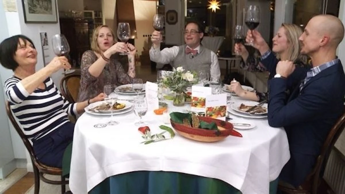 das perfekte dinner teilnehmer hat sich umgebracht