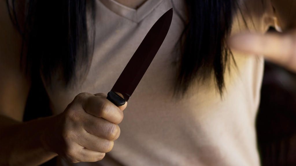 Die Ehefrau hielt bei der Attacke ein Messer in der Hand