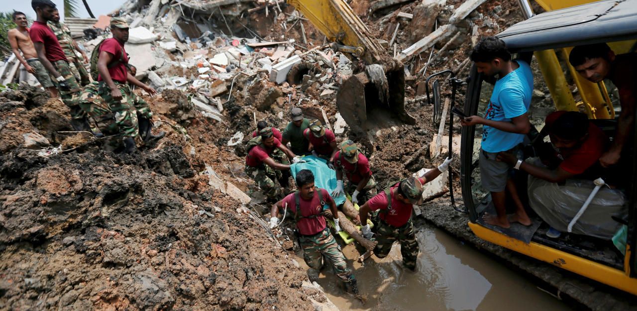 Heute.at - Mülldeponie in Sri Lanka eingestürzt: 10 Tote