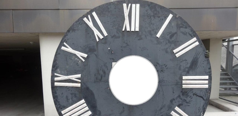 Eine "Stunde" des Ziffernblattes kann erworben werden.