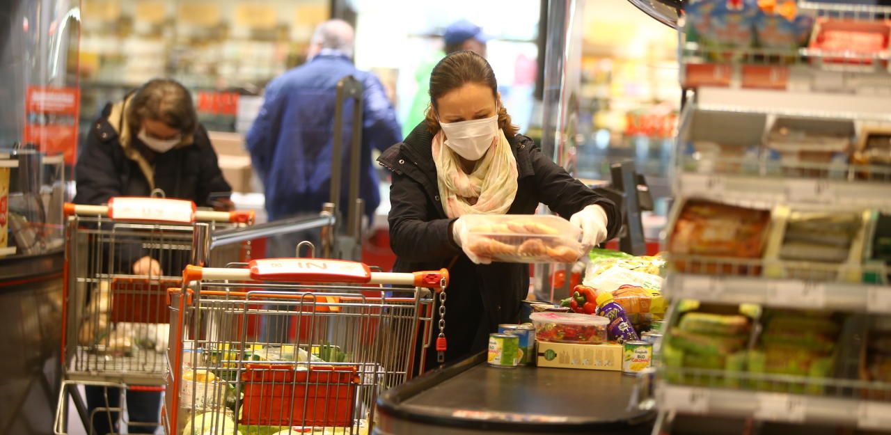 Ab heute Maskenpflicht in (fast) allen Supermärkten - Inhalte | heute.at