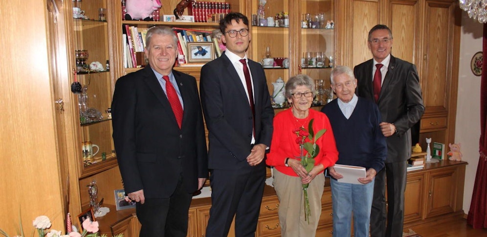 Otto und seine Wilhelmine empfingen die Stadtpolitik und ließen sich feiern.
