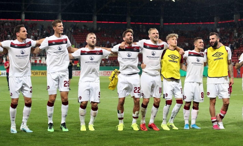 Die Nürnberg-Kicker müssen zum Corona-Test. 