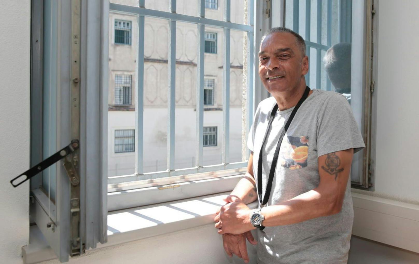 Ramon (69): "Ich bin schon im Gefängnis geboren!"
