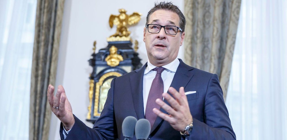Vizekanzler Heinz-Christian Strache will keine Kürzungen bei Diplomaten.
