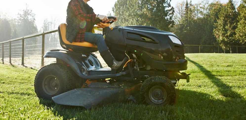 (Symbolbild) Anlass für den Urteilsspruch war die betrunkene Rasenmäherfahrt eines Mannes im Jahr 2017