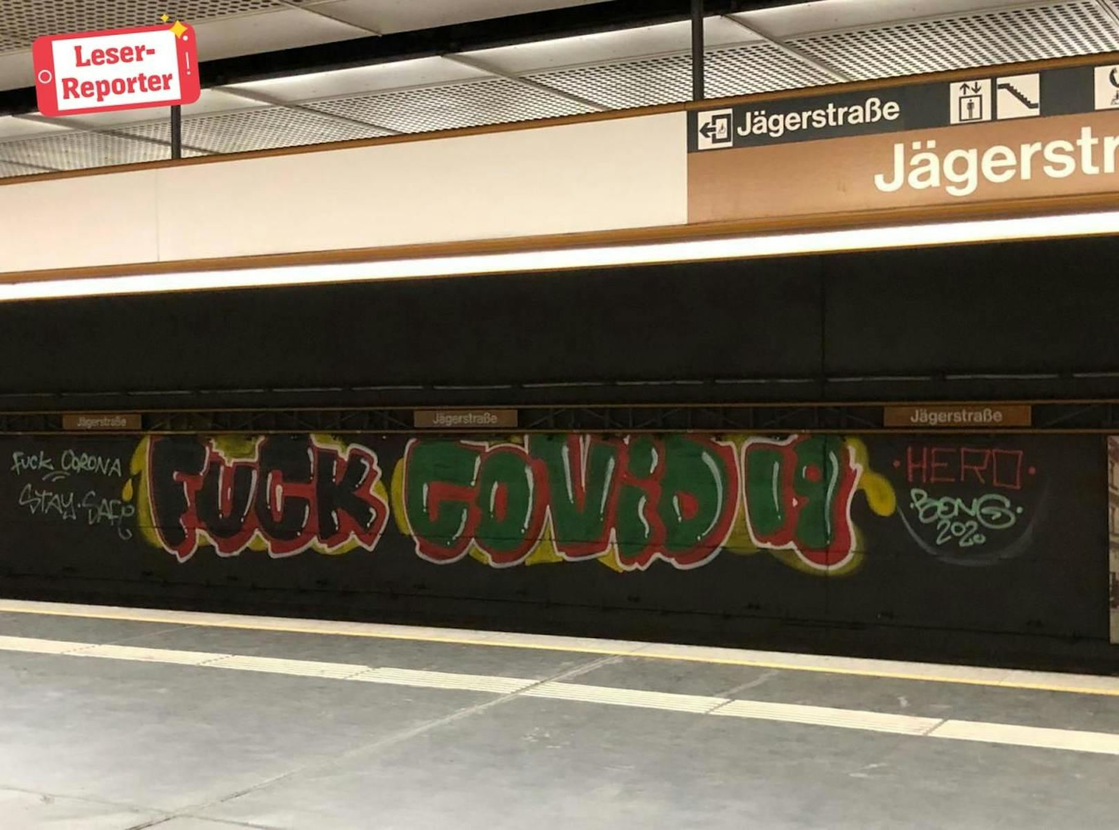 Graffiti in der U6-Station Jägerstraße 