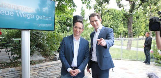Peter L. Eppinger (li.) spricht für die Liste von Sebastian Kurz.