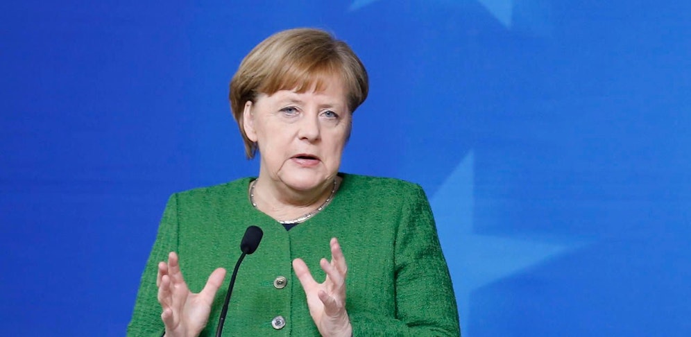 Merkel plant einen Asyl-Sondergipfel.