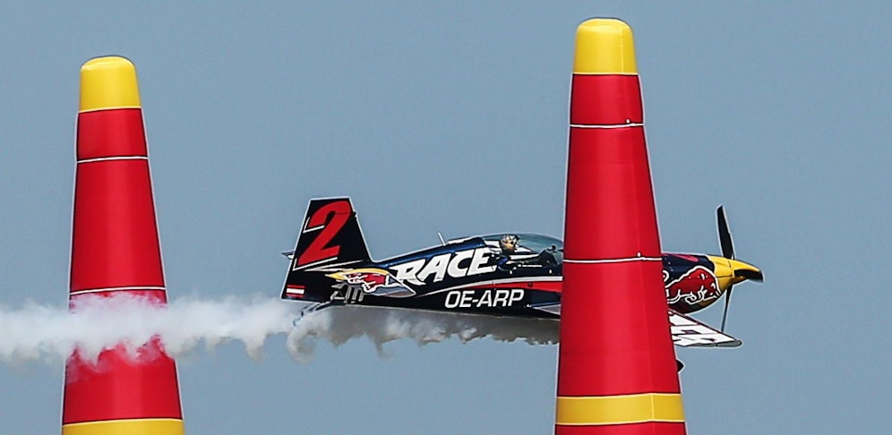 Das Red Bull Air Race lockt tausende Fans an. 2018 soll das Event erstmals in Wiener Neustadt stattfinden.