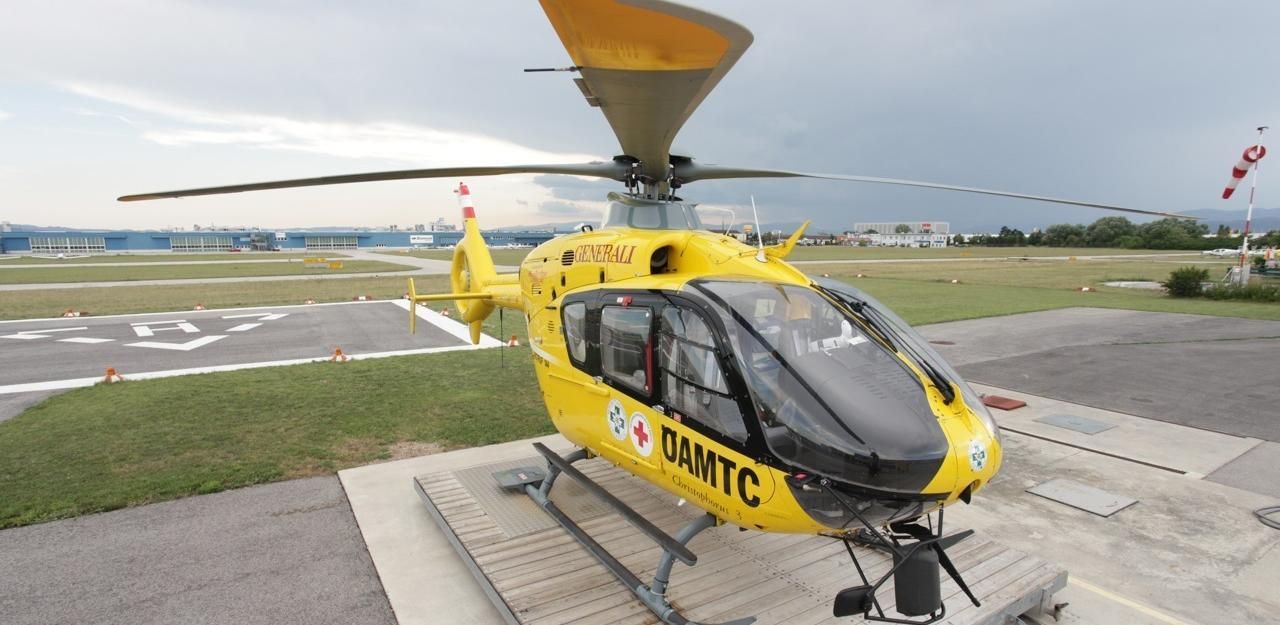 Heute.at - Mountainbiker (52) bei Sturz schwer verletzt