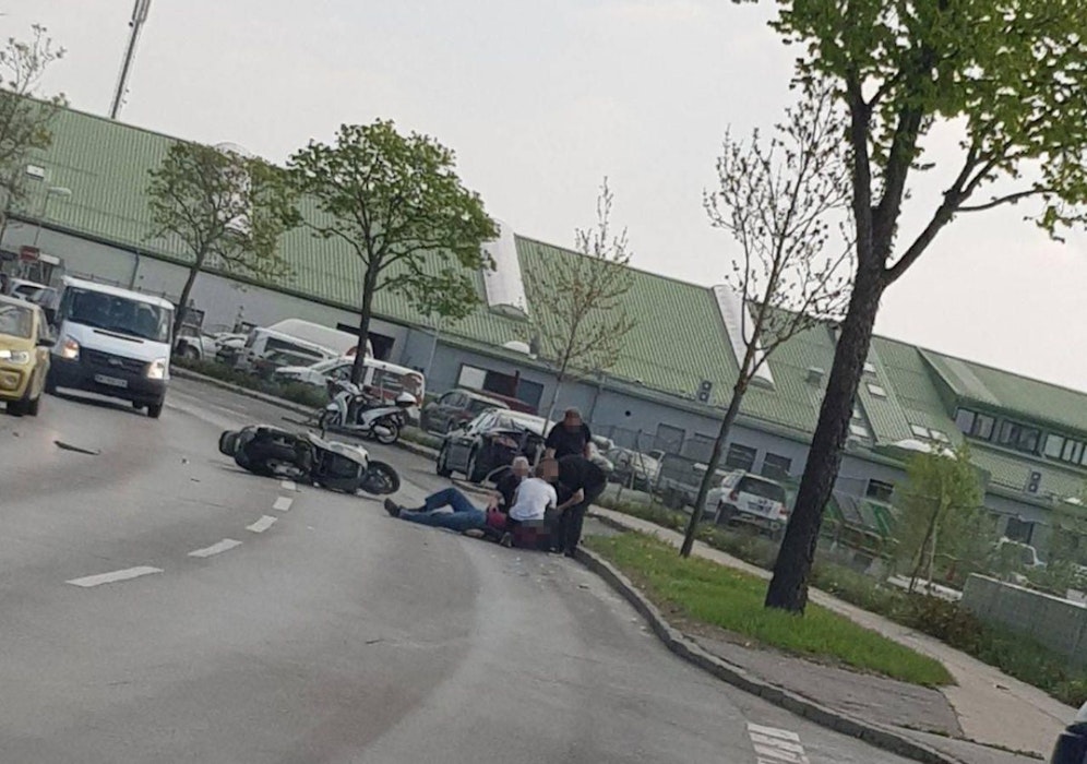 Gegen 12.00 Uhr kam es zu dem Verkehrsunfall. 